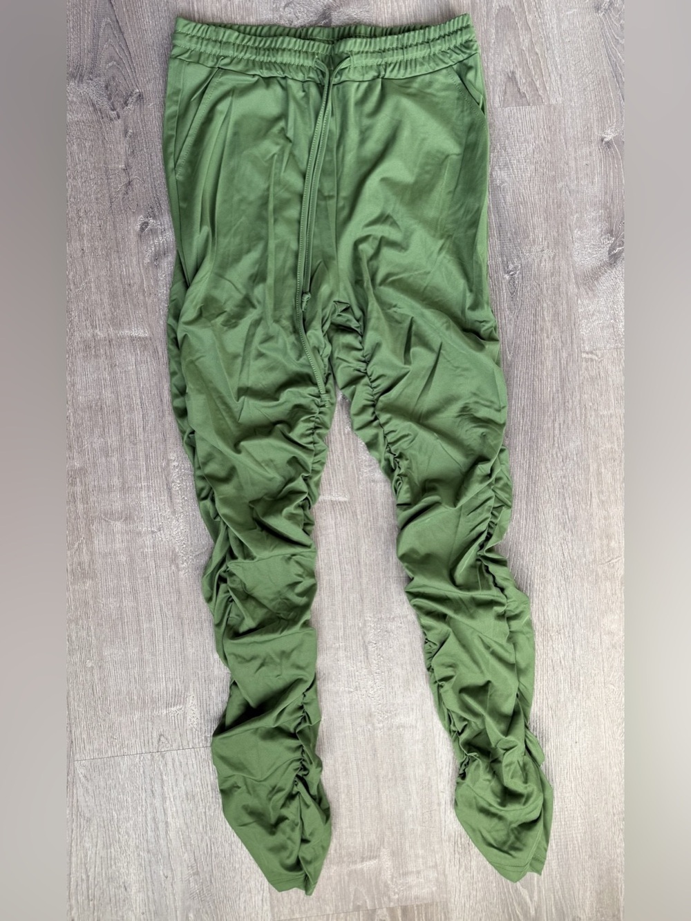 Green Ruched Two-Piece Set Like New - Picture 3 of 4